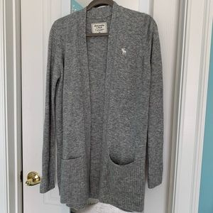 Abercrombie & Fitch grey cardigan